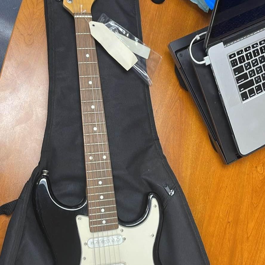 Jay Turser Guitar Black 2 Knobs