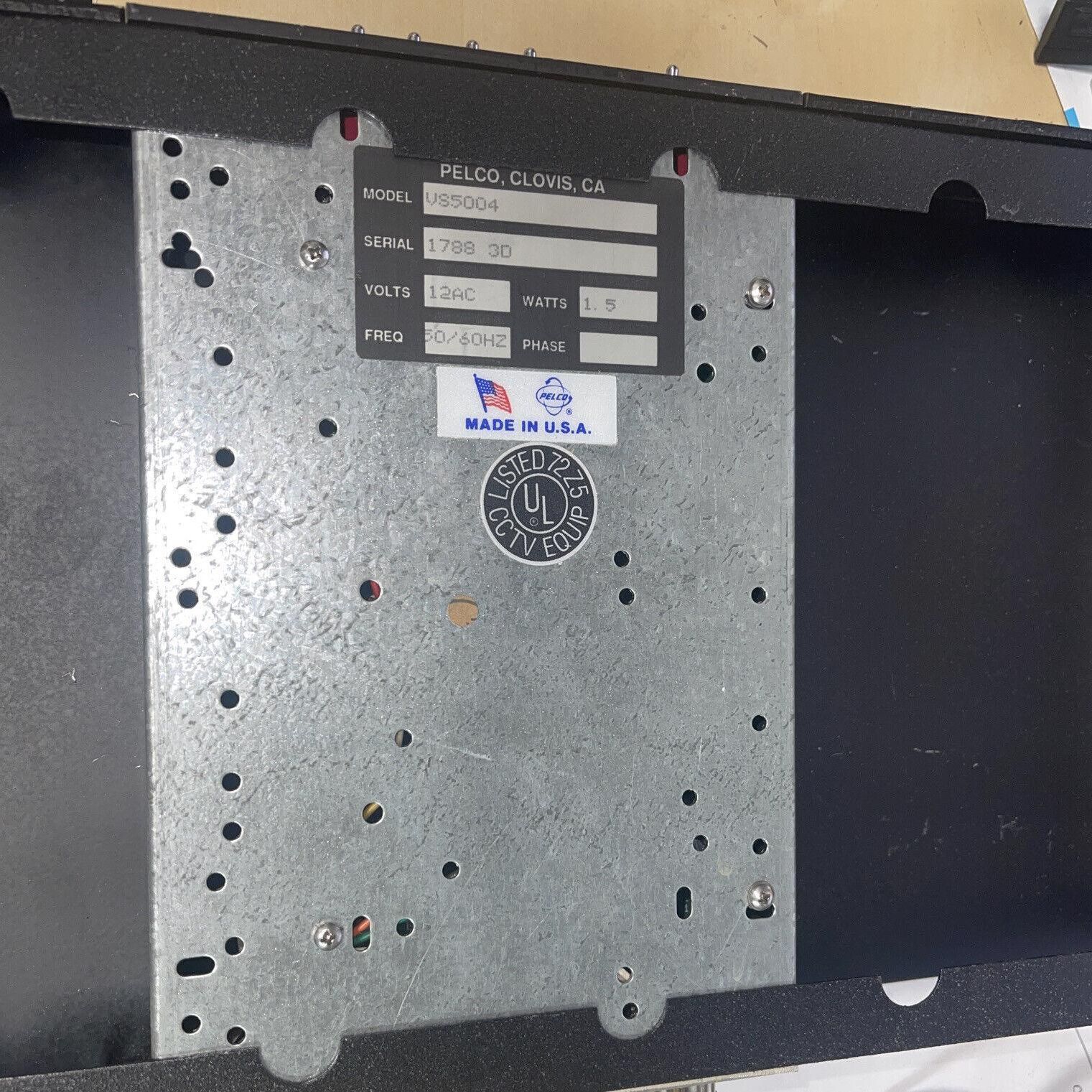 Pelco VS5004 12VAC 4 Camera Input 2 Monitor Output Video Sequential Switcher