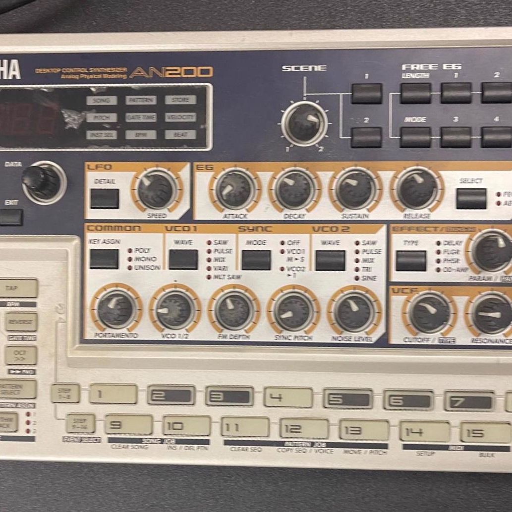 Yamaha AN200 Desktop Control Synthesizer